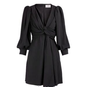 CELINE
Draped sablé dress
* Fits true to size, take your normal size.
Brand New